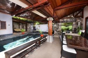 Sankhara Luxury Private Beach Villas thumbnail 4