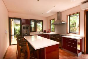 Sankhara Luxury Private Beach Villas thumbnail 2