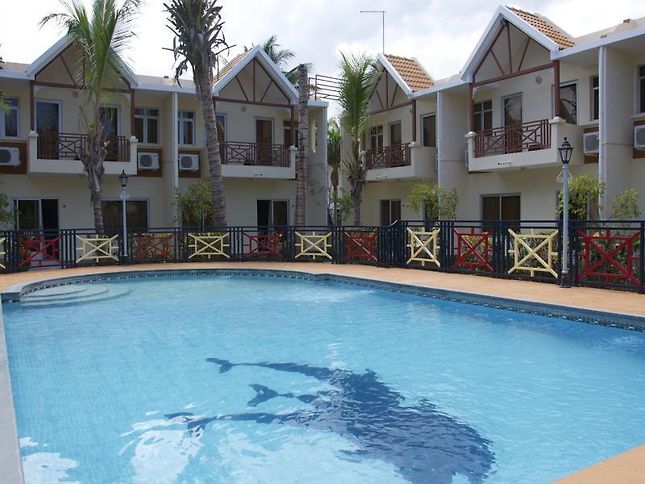 Sandy Cove Villa thumbnail 5