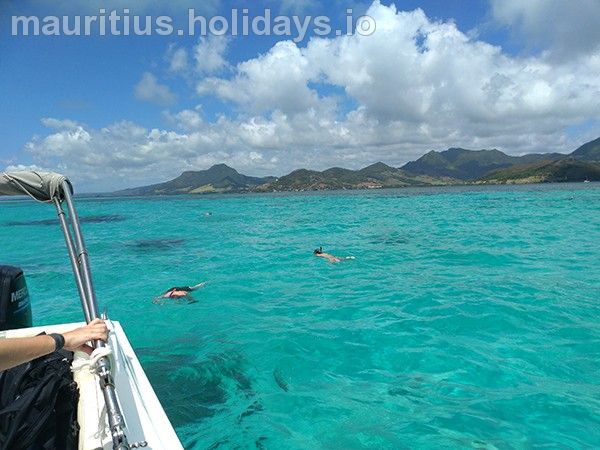 Speed Boat Trip Mauritius thumbnail 12