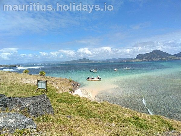 Speed Boat Trip Mauritius thumbnail 10