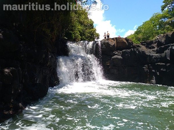 Speed Boat Trip Mauritius thumbnail 8