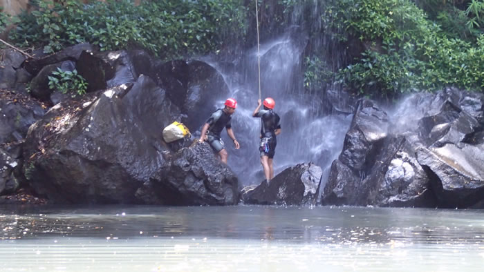 Canyoning thumbnail 3