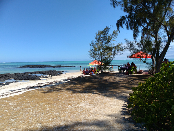 Speed Boat Mauritius thumbnail 4